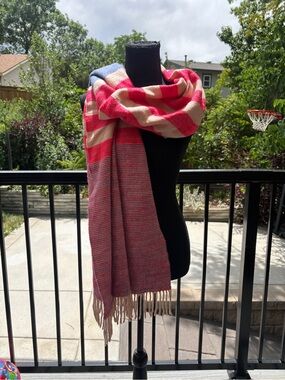 4 Pieces! Assorted Scarves